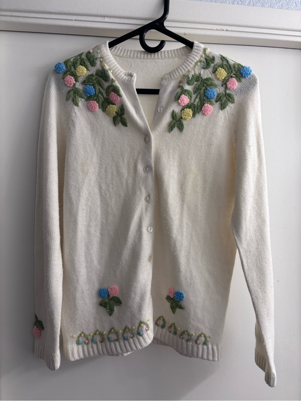 Vintage Embroidered Cardigan-Women’s S/M